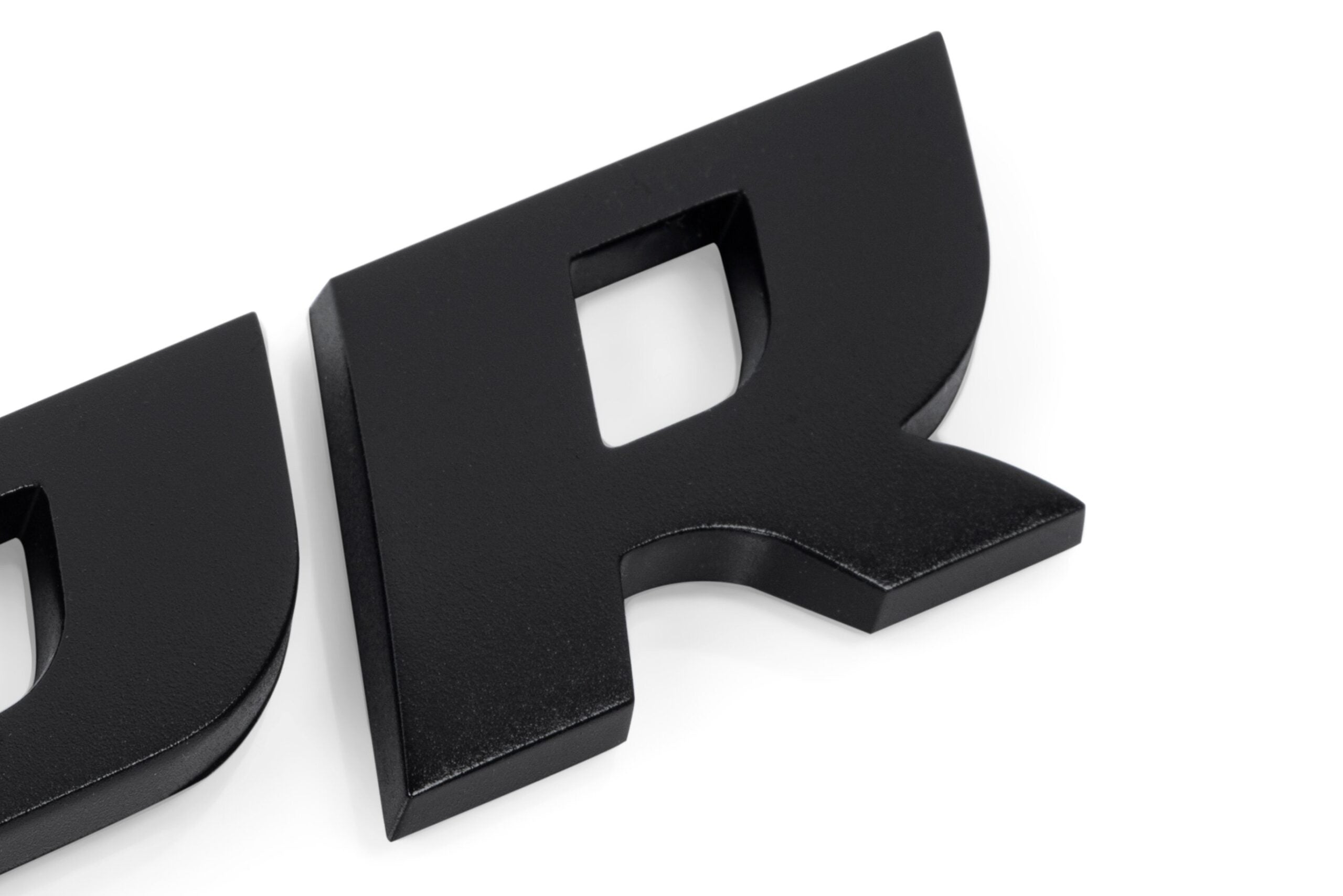 APR – Insignia 3D Dome en negro satinado