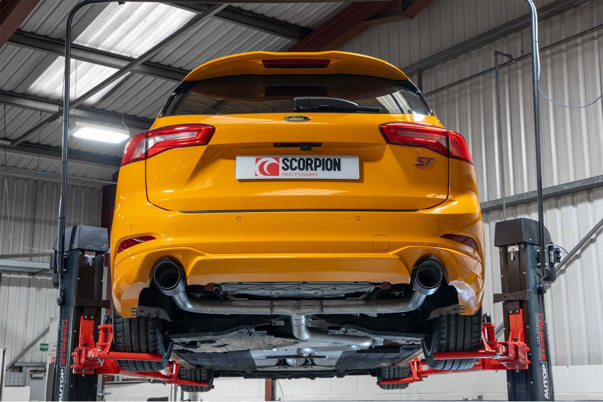 Sistema de protección contra impactos Scorpion Predator para Ford Focus ST MK4 04