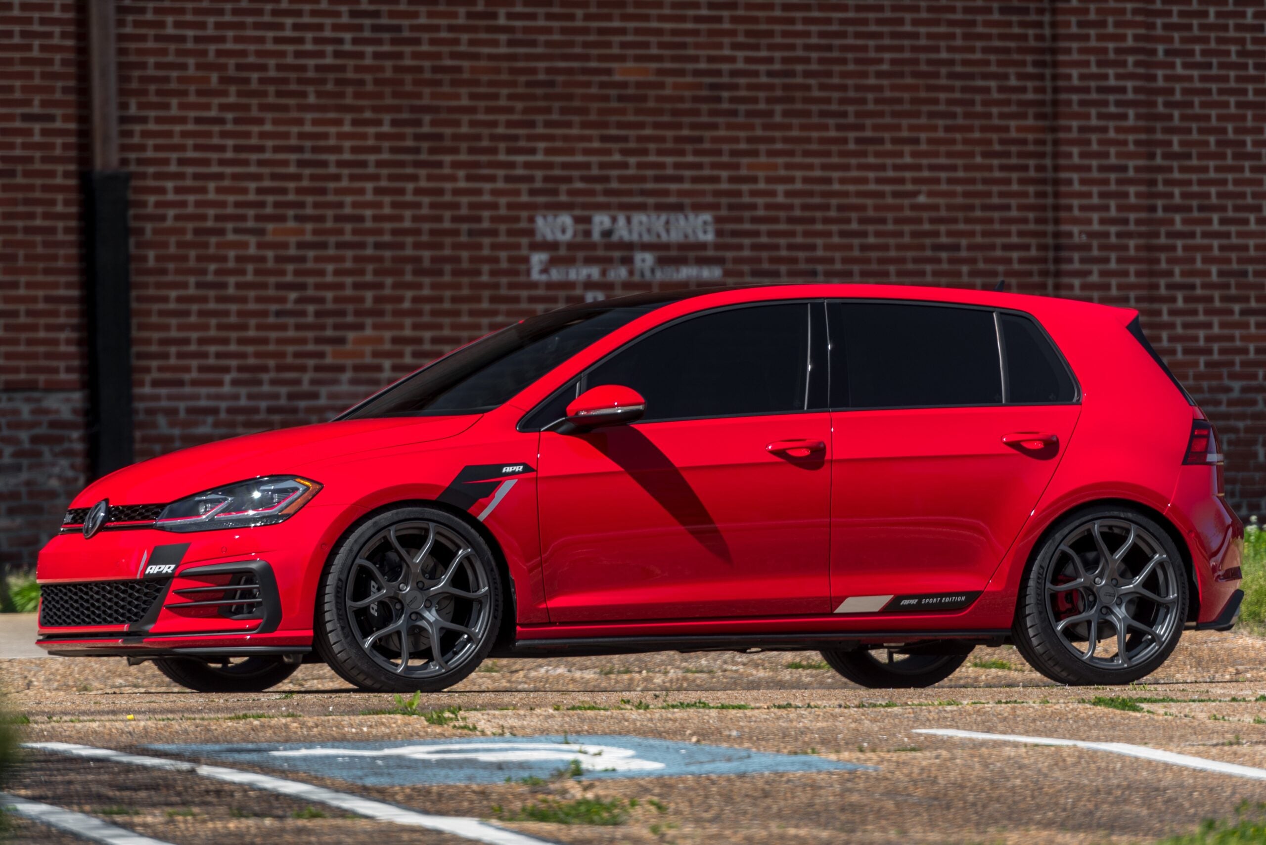 APR – Llanta A01 Flow Formed 19 x 8,5 – 5×112 ET45 – Color Gunmetal