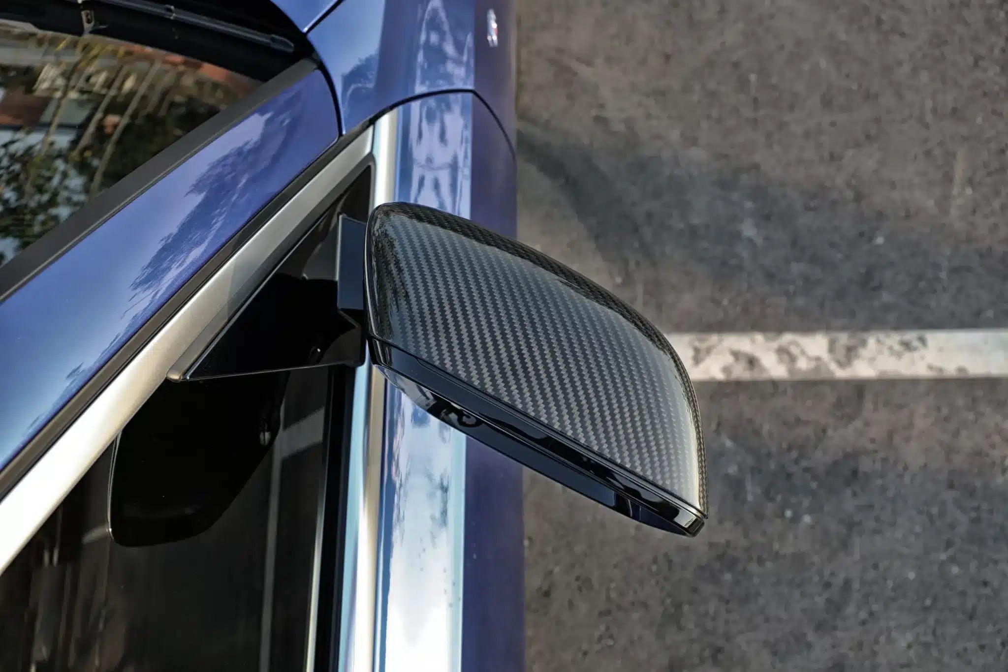 Cubiertas de espejos laterales Armaspeed Carbono BMW G20 2