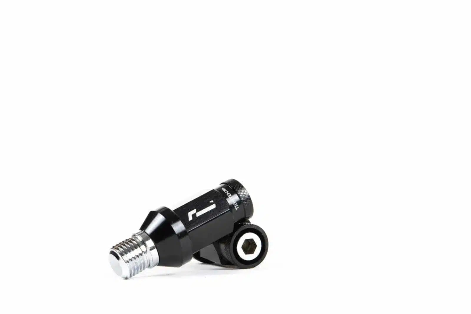 Juego de pernos y tuercas Racingline VWR para llantas OEM 4