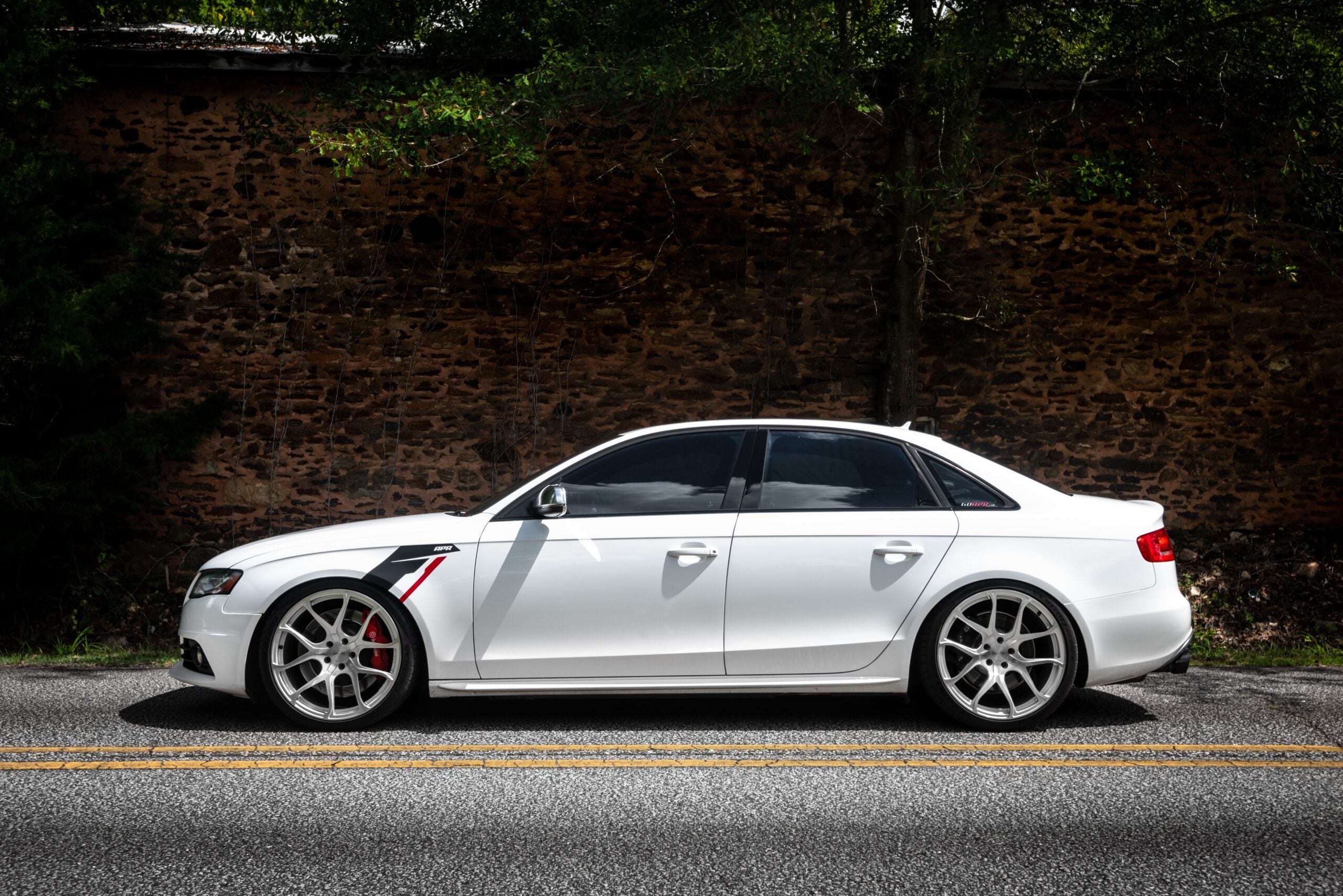 APR – Pegatinas para guardabarros Sideburns en negro, plateado o rojo