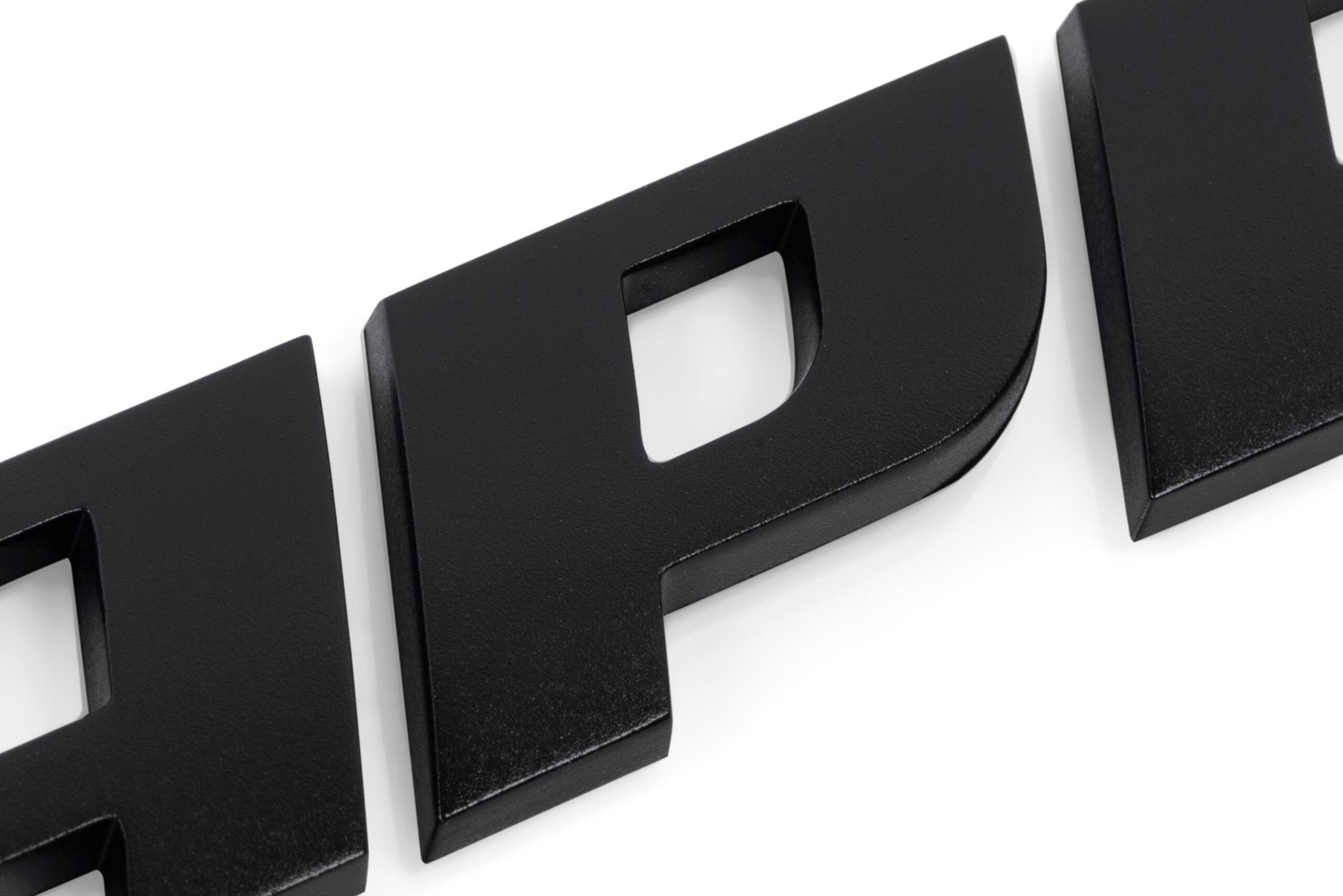 APR – Insignia 3D Dome en negro satinado