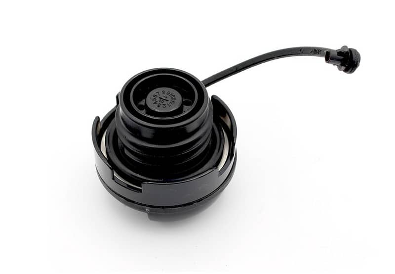 Tapón de combustible de aluminio Racingline Golf León Polo 5