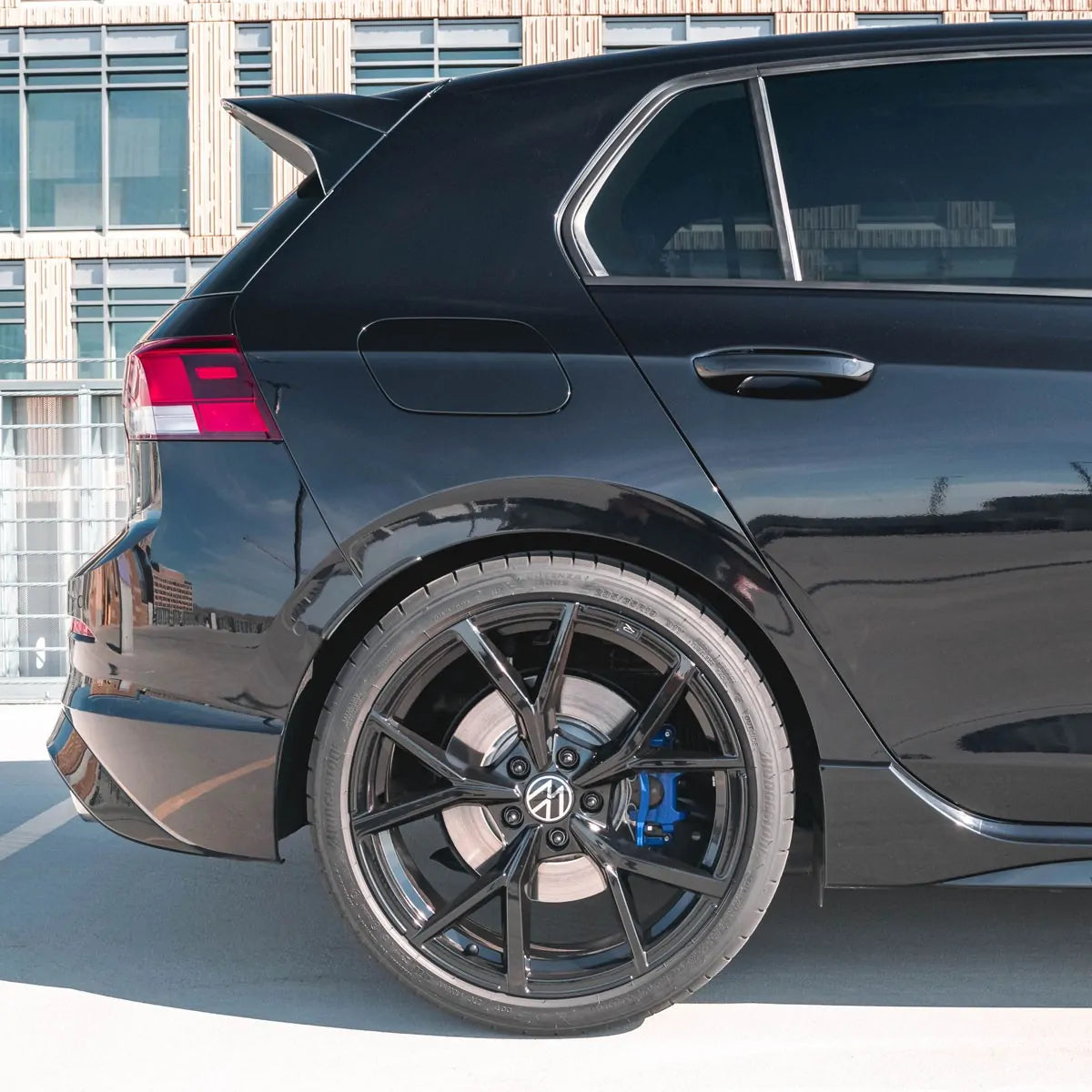 Muelles de descenso Dynamic Plus para Volkswagen Golf R MK8 034 404 1021 9