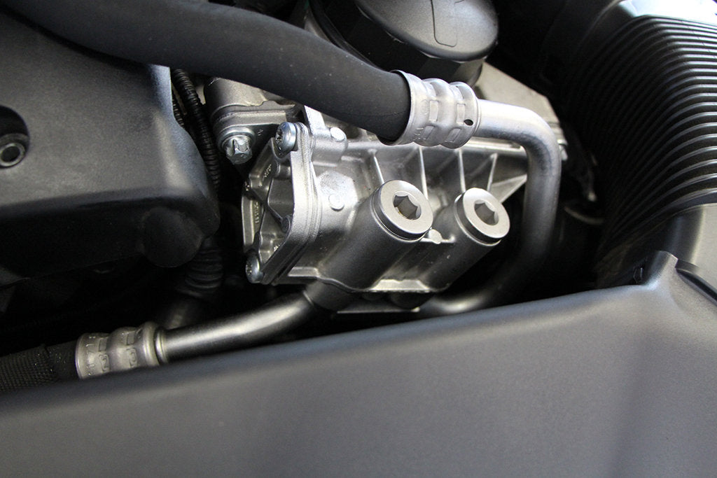 Termostato de temperatura de aceite para BMW 135i 3