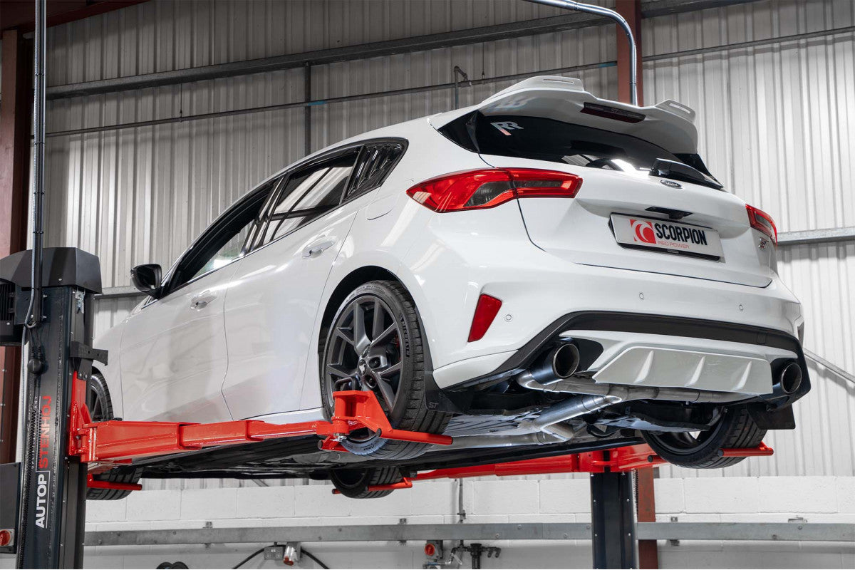 Sistema de protección contra impactos Scorpion Predator para Ford Focus ST MK4 05
