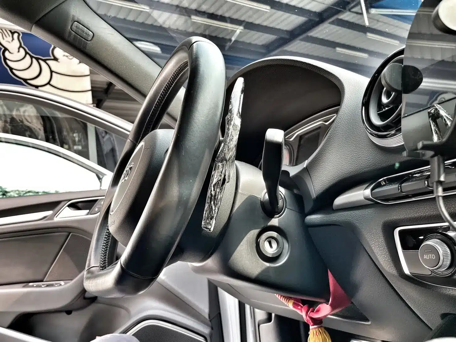 Levas de cambio Armaspeed negras para Audi S3 8V 3